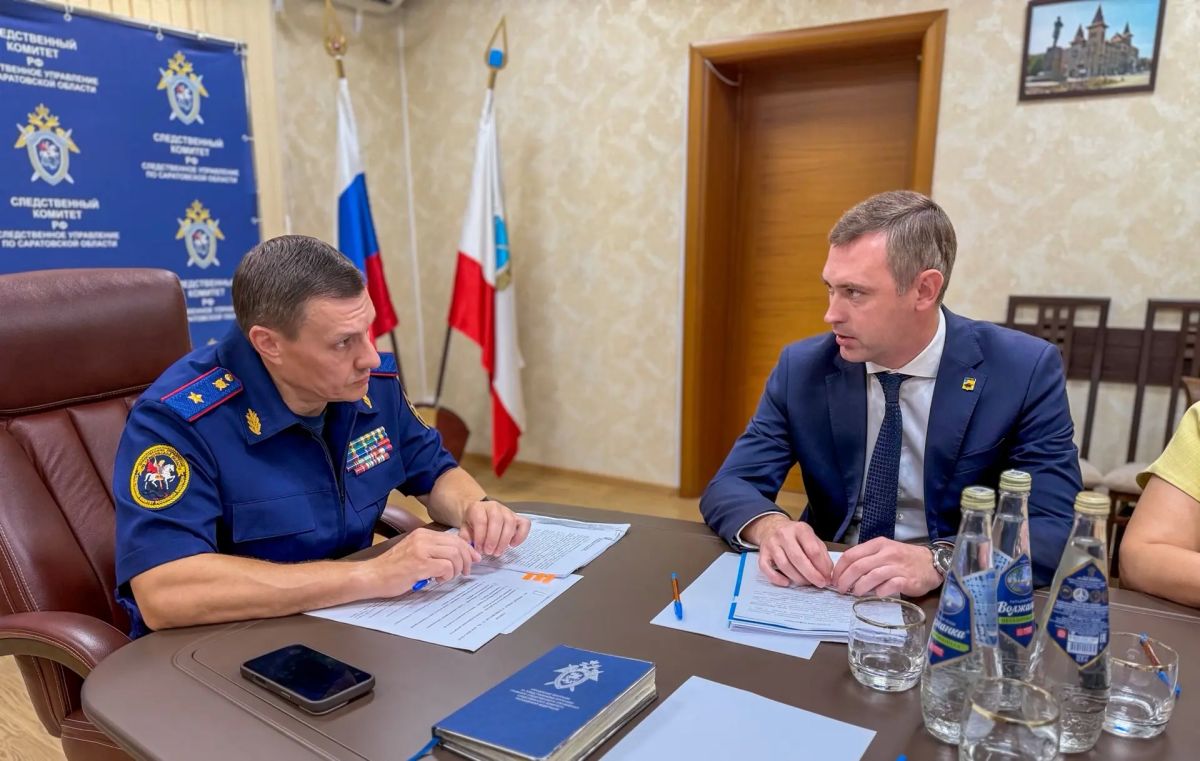 Руководитель следственного управления по Саратовской области провёл личный прием по вопросам нарушения природоохранного законодательства в Энгельсском районе Руководитель следственного управления по Саратовской области провёл личный прием по вопросам нарушения природоохранного законодательства в Энгельсском районе