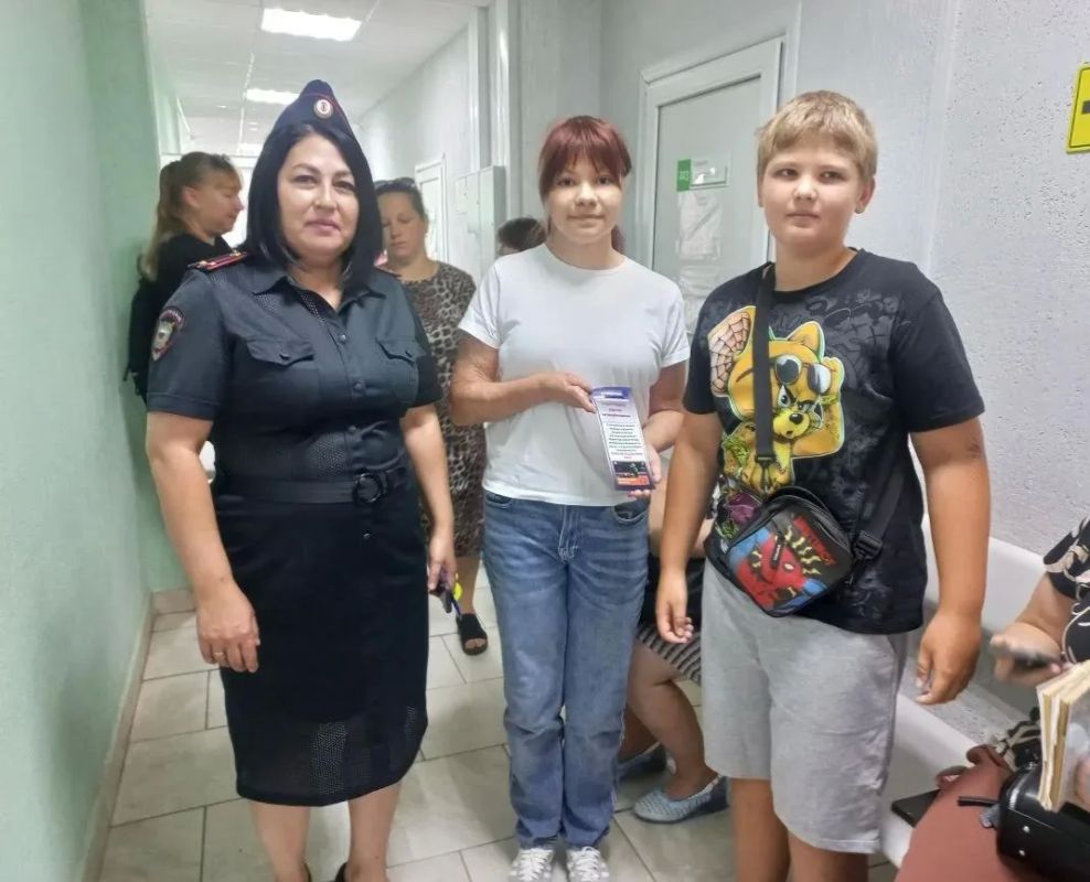 В Ершове в рамках «Каникул с Общественным советом» прошла акция на улицах города #ВместеЗаБезопасныеДороги В Ершове в рамках «Каникул с Общественным советом» прошла акция на улицах города #ВместеЗаБезопасныеДороги
