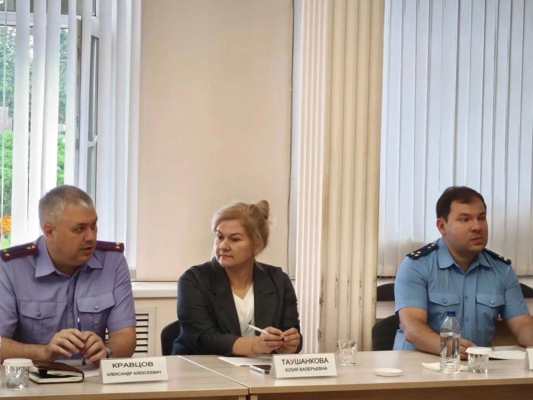 По поручению губернатора Романа Бусаргина, провёл личный приём участников специальной военной операции и членов их семей По поручению губернатора Романа Бусаргина, провёл личный приём участников специальной военной операции и членов их семей