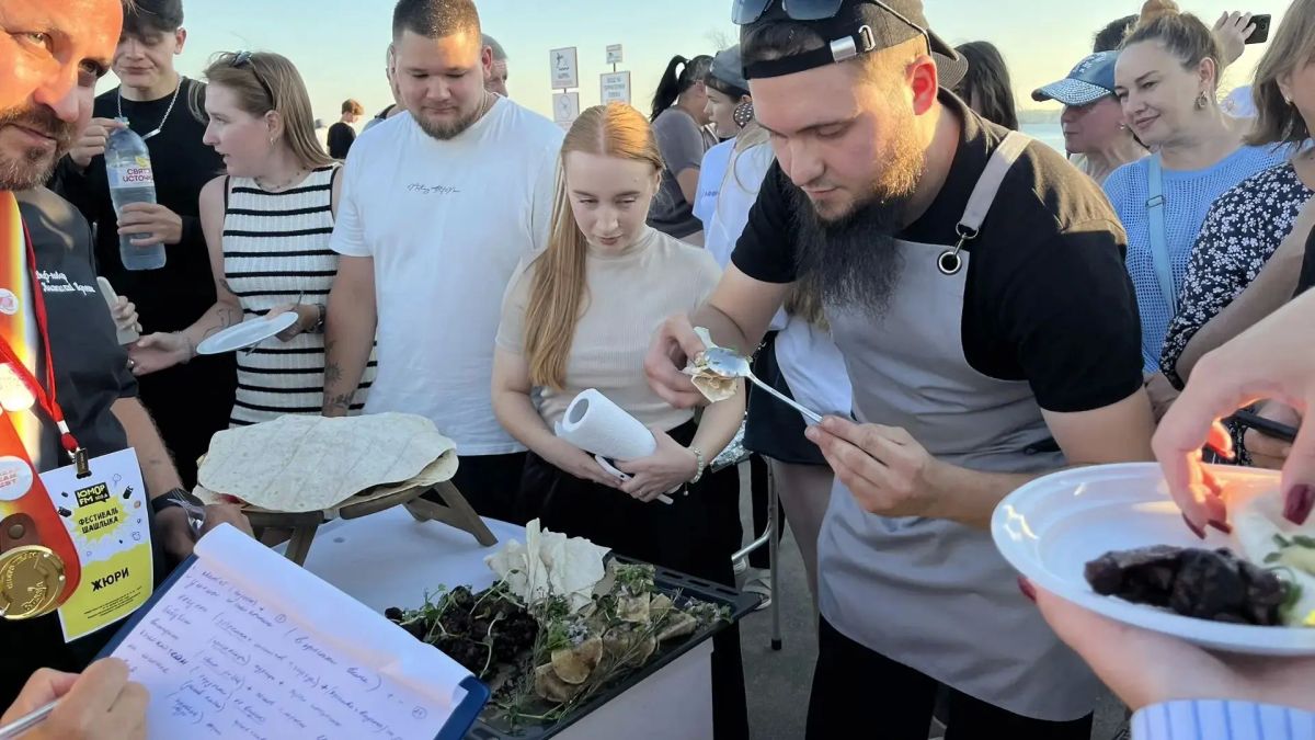 А какие сейчас запахи на набережной И это только малая часть того, чем собрались поражать наше жюри конкурсанты А какие сейчас запахи на набережной И это только малая часть того, чем собрались поражать наше жюри конкурсанты