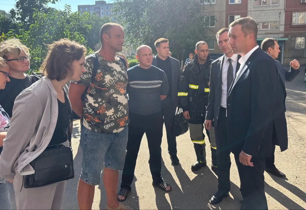 Роман Бусаргин: В результате атаки БПЛА в Энгельсе повреждение получил многоквартирный дом Роман Бусаргин: В результате атаки БПЛА в Энгельсе повреждение получил многоквартирный дом