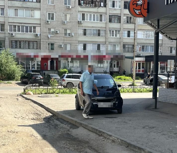 Госавтоинспекторы задержали нарушителей на Бульваре роз Госавтоинспекторы задержали нарушителей на Бульваре роз