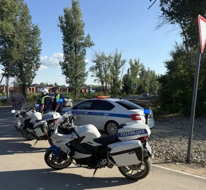 Госавтоинспекторы задержали нарушителей на Бульваре роз Госавтоинспекторы задержали нарушителей на Бульваре роз
