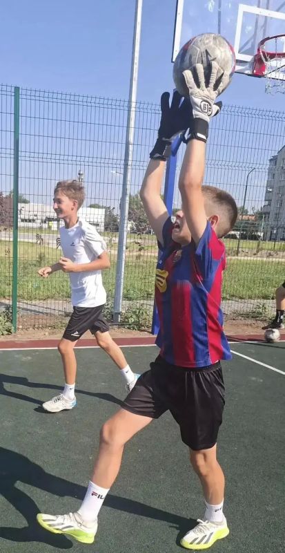 В Энгельсе продолжается неделя спорта, приуроченная ко Дню физкультурника В Энгельсе продолжается неделя спорта, приуроченная ко Дню физкультурника