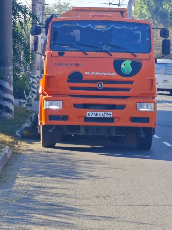 В Балаково продолжаются плановые работы по благоустройству В Балаково продолжаются плановые работы по благоустройству