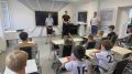 В Саратове транспортные полицейские присоединились к акции «Зарядка со стражем порядка»