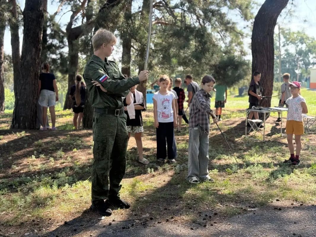 Балашовские казаки организовали патриотическое мероприятие для школьников из восьми муниципалитетов области Балашовские казаки организовали патриотическое мероприятие для школьников из восьми муниципалитетов области