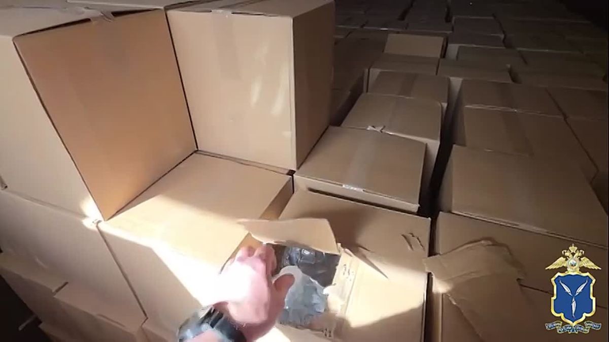 Саратовская полиция задержала троих бутлегеров за производство и сбыт сомнительной водки и коньяка