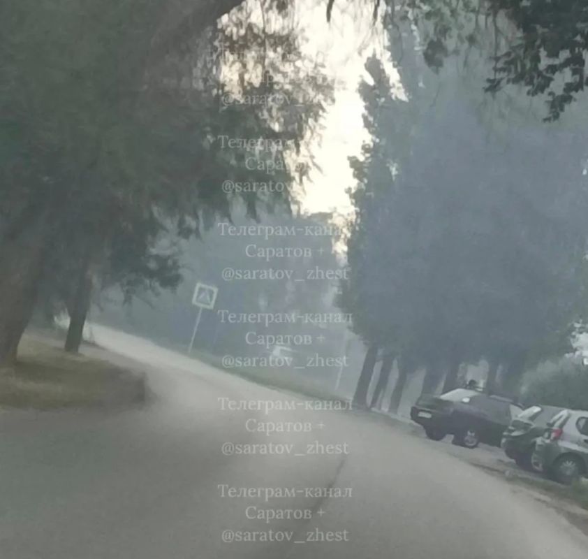 Саратовцы массово жалуются на удушливый смрад из-за горящей свалки в Энгельсе Саратовцы массово жалуются на удушливый смрад из-за горящей свалки в Энгельсе