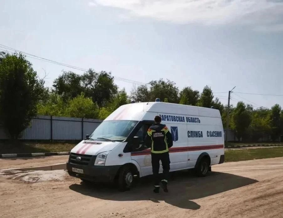 По поручению губернатора области Романа Бусаргина вместе с заместителями председателя правительства Александром Стрелюхиным и Василием Котовым, Саратовским межрайонным природоохранным прокурором Михаилом Лихачевым, а также... По поручению губернатора области Романа Бусаргина вместе с заместителями председателя правительства Александром Стрелюхиным и Василием Котовым, Саратовским межрайонным природоохранным прокурором Михаилом Лихачевым, а также...
