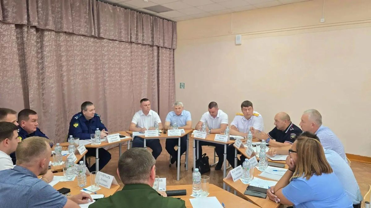 В Дергачевском районе обсудили вопросы гармонизации межэтнических отношений В Дергачевском районе обсудили вопросы гармонизации межэтнических отношений