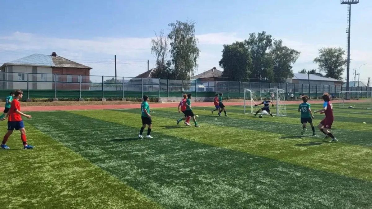Завершился очередной зональный этап XXlV областного турнира по футболу среди дворовых команд на кубок Губернатора Саратовской области Завершился очередной зональный этап XXlV областного турнира по футболу среди дворовых команд на кубок Губернатора Саратовской области