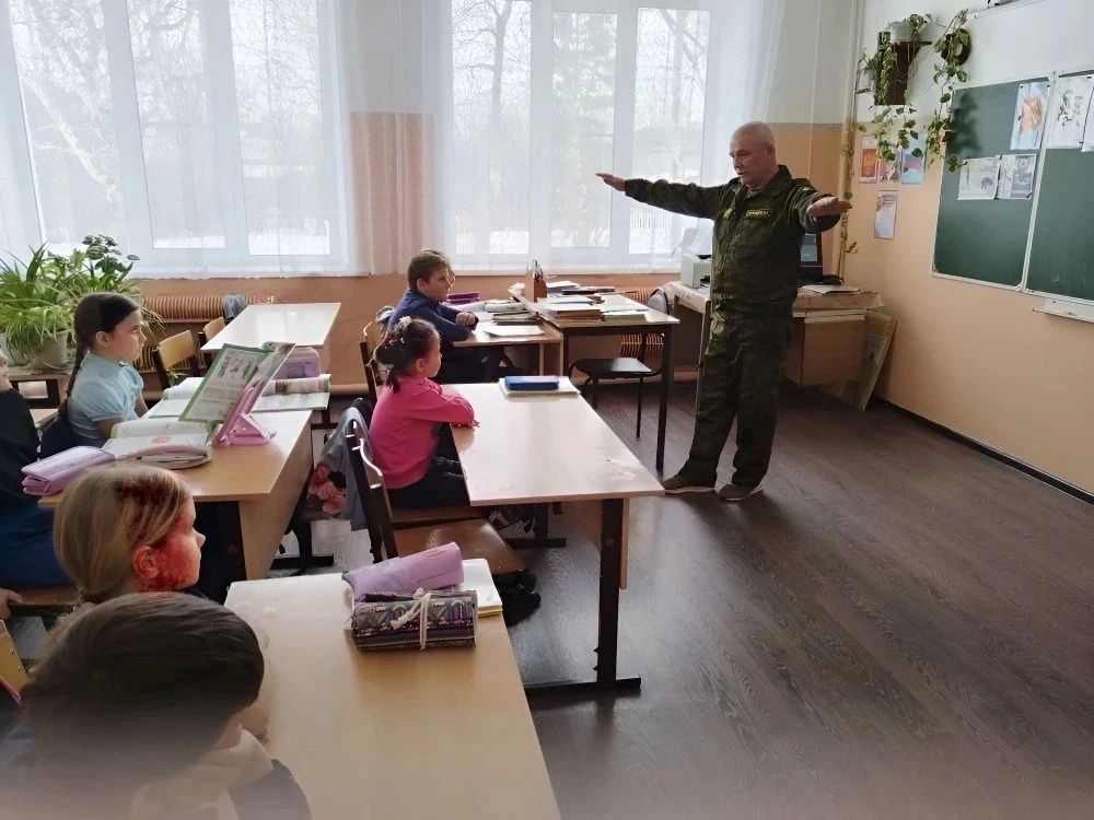 В рамках обсуждения вопроса подготовки объектов образования к новому учебному году отмечено, что