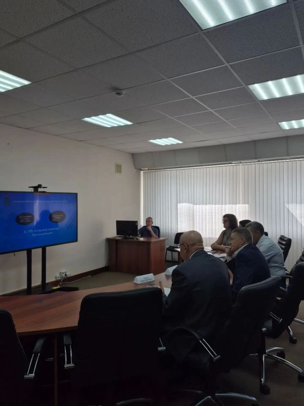 В Правительстве области состоялось рабочее совещание с главами муниципальных районов и округов В Правительстве области состоялось рабочее совещание с главами муниципальных районов и округов