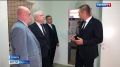 Во время рабочего визита в Аткарск губернатор Роман Бусаргин посетил несколько учреждений сферы здравоохранения и промышленных производств