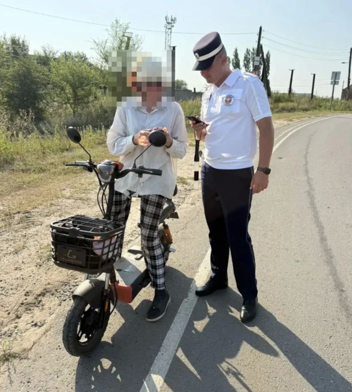В выходные дни госавтоинспекторы провели рейды по выявлению нарушителей на дорогах сельских поселений: Шумейка, Генеральское, Ленинское, Широкополье, Заветы Ильича, Титоренко В выходные дни госавтоинспекторы провели рейды по выявлению нарушителей на дорогах сельских поселений: Шумейка, Генеральское, Ленинское, Широкополье, Заветы Ильича, Титоренко