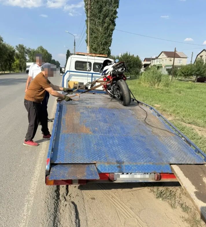 В выходные дни госавтоинспекторы провели рейды по выявлению нарушителей на дорогах сельских поселений: Шумейка, Генеральское, Ленинское, Широкополье, Заветы Ильича, Титоренко В выходные дни госавтоинспекторы провели рейды по выявлению нарушителей на дорогах сельских поселений: Шумейка, Генеральское, Ленинское, Широкополье, Заветы Ильича, Титоренко