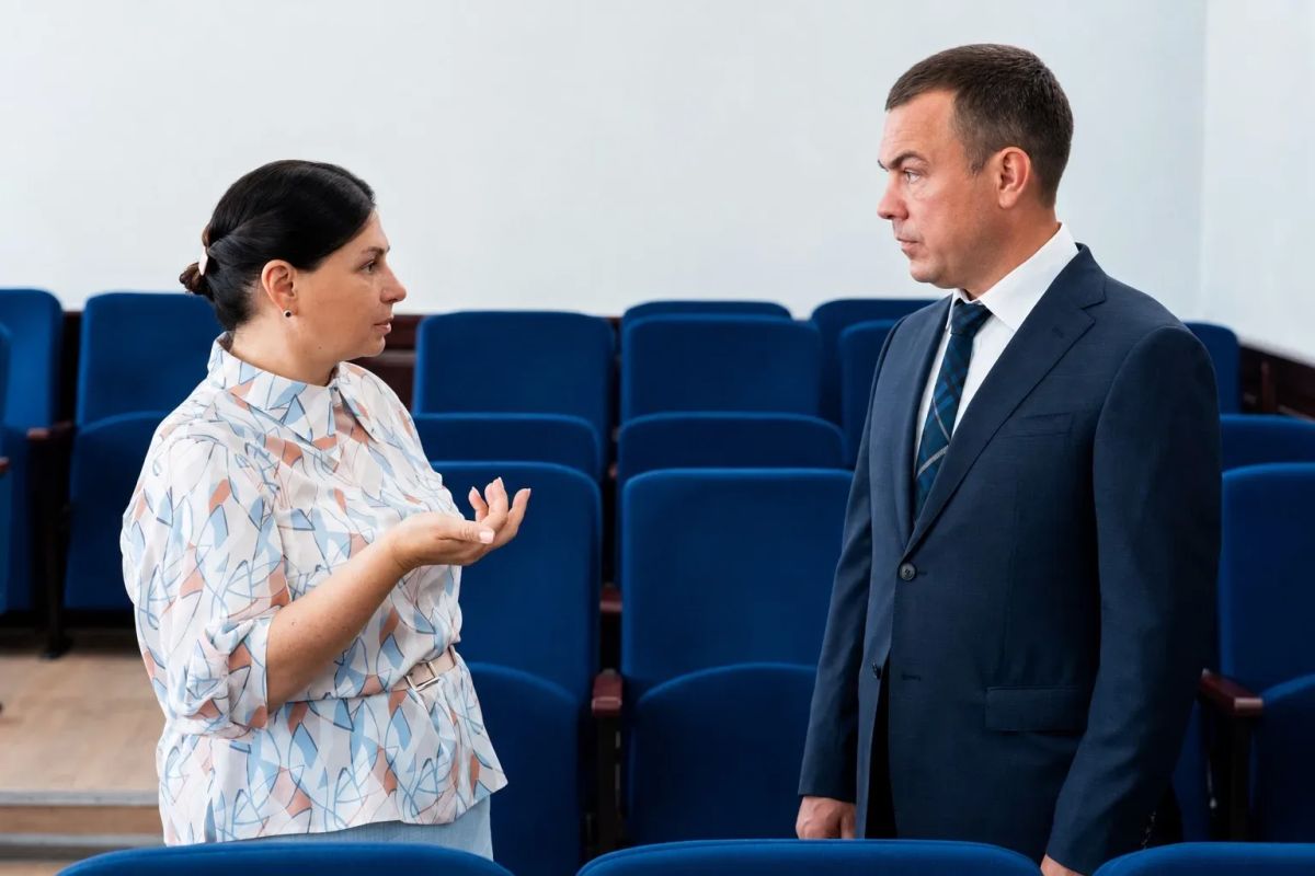 Прокурор Саратовской области Роман Пантелеев встретился с ректором Саратовской государственной юридической академии Екатериной Ильговой Прокурор Саратовской области Роман Пантелеев встретился с ректором Саратовской государственной юридической академии Екатериной Ильговой