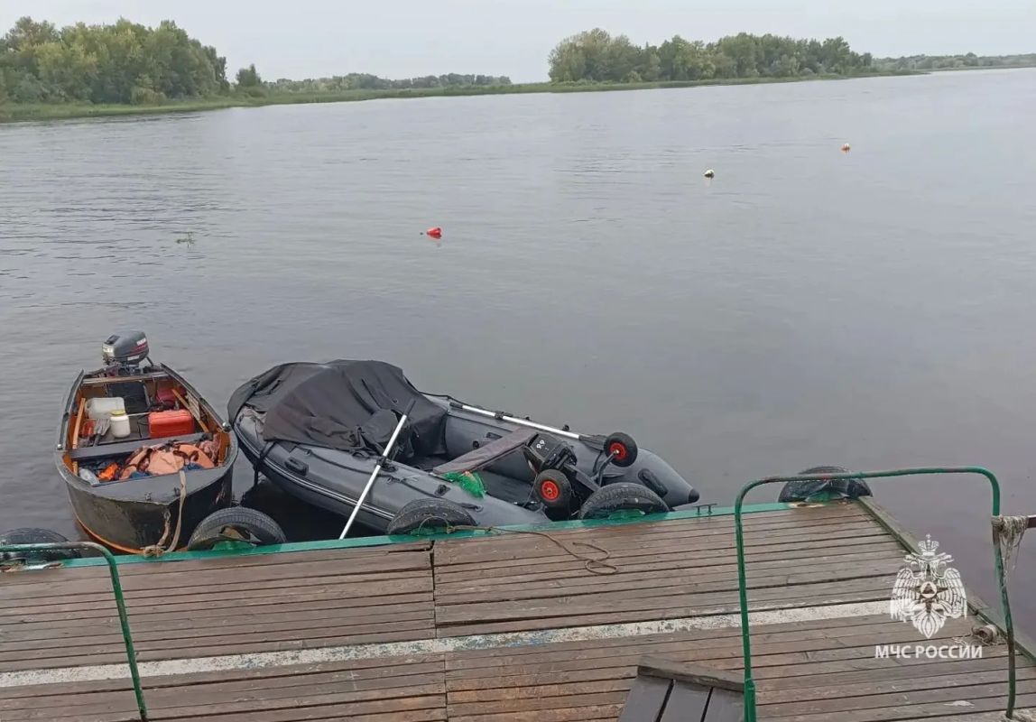 В Энгельсском районе инспекторы ГИМС спасли мужчину