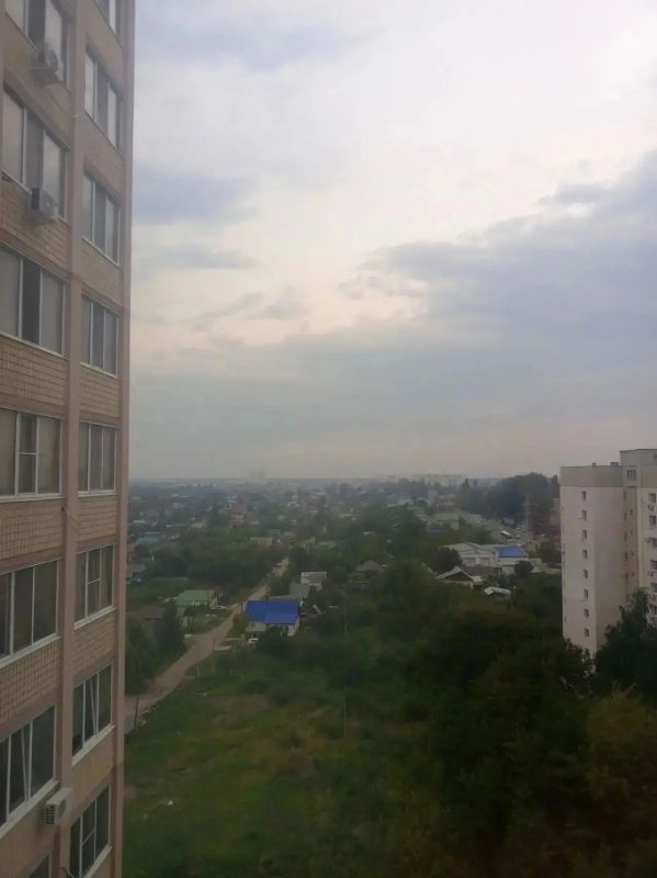 Смог окутал Саратов и Энгельс: жители вновь задыхаются от дыма Смог окутал Саратов и Энгельс: жители вновь задыхаются от дыма
