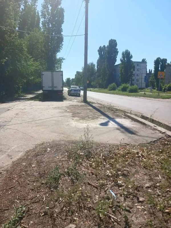 В Балаково продолжается демонтаж нестационарных объектов, размещённых незаконно или с нарушениями В Балаково продолжается демонтаж нестационарных объектов, размещённых незаконно или с нарушениями