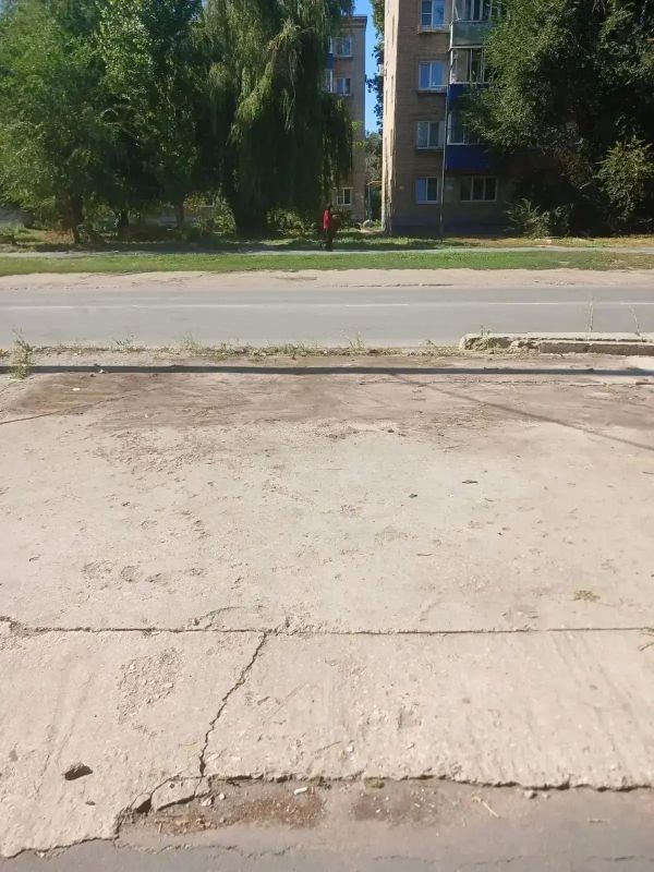 В Балаково продолжается демонтаж нестационарных объектов, размещённых незаконно или с нарушениями В Балаково продолжается демонтаж нестационарных объектов, размещённых незаконно или с нарушениями