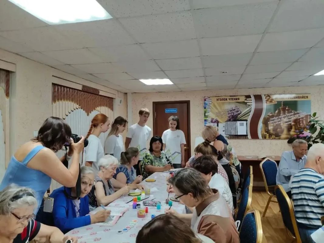 В Энгельсском доме-интернате для престарелых и инвалидов состоялся первый этап реализации молодежного проекта «Забота без границ» В Энгельсском доме-интернате для престарелых и инвалидов состоялся первый этап реализации молодежного проекта «Забота без границ»