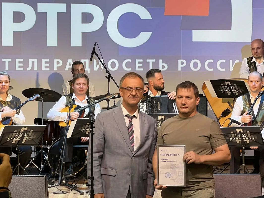Саратовский радиотелецентр отметил 25-лет бесперебойного вещания в составе РТРС Саратовский радиотелецентр отметил 25-лет бесперебойного вещания в составе РТРС