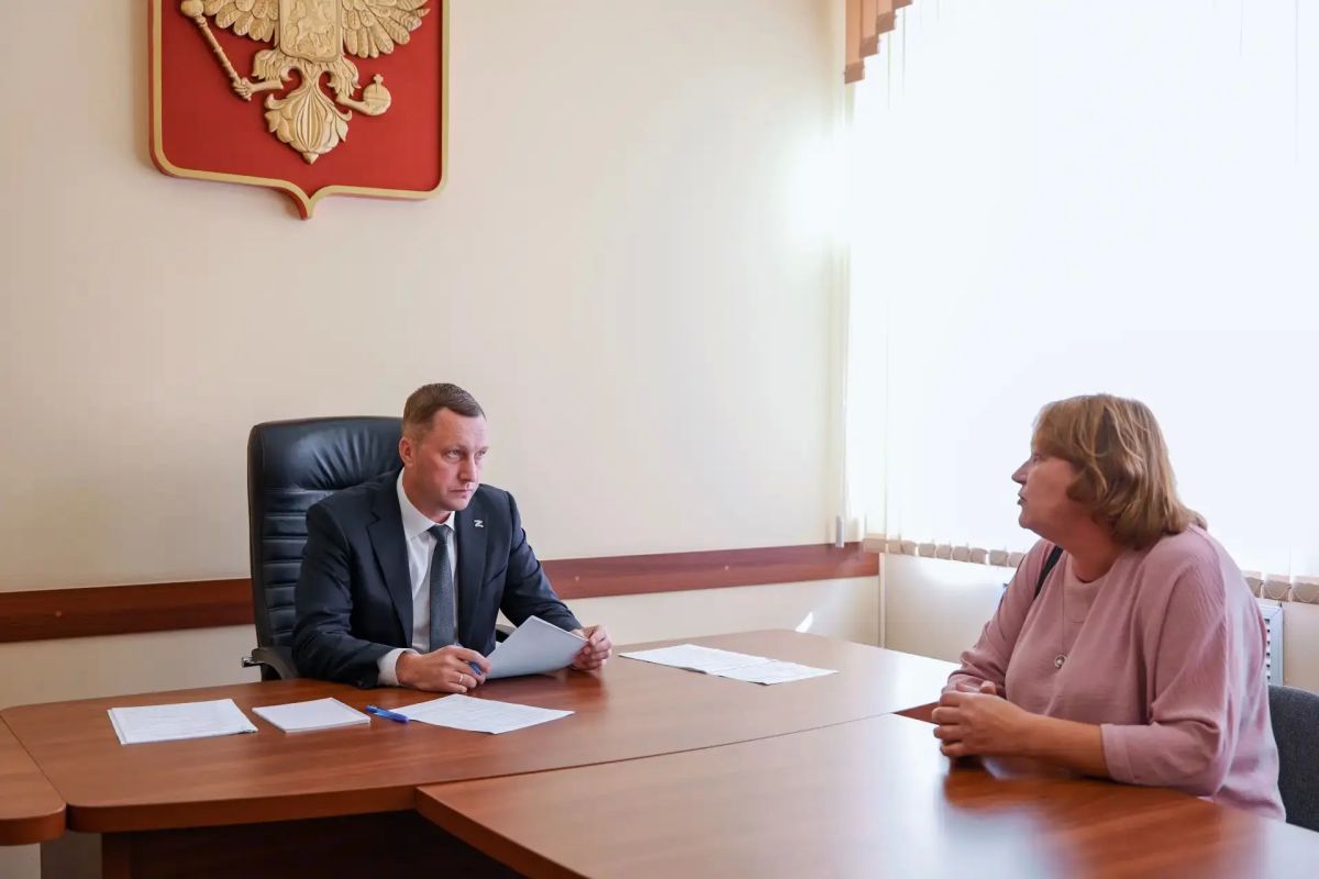 Губернатор Саратовской области Роман Бусаргин пообщался с жителями региона в рамках общеобластного приема граждан Губернатор Саратовской области Роман Бусаргин пообщался с жителями региона в рамках общеобластного приема граждан