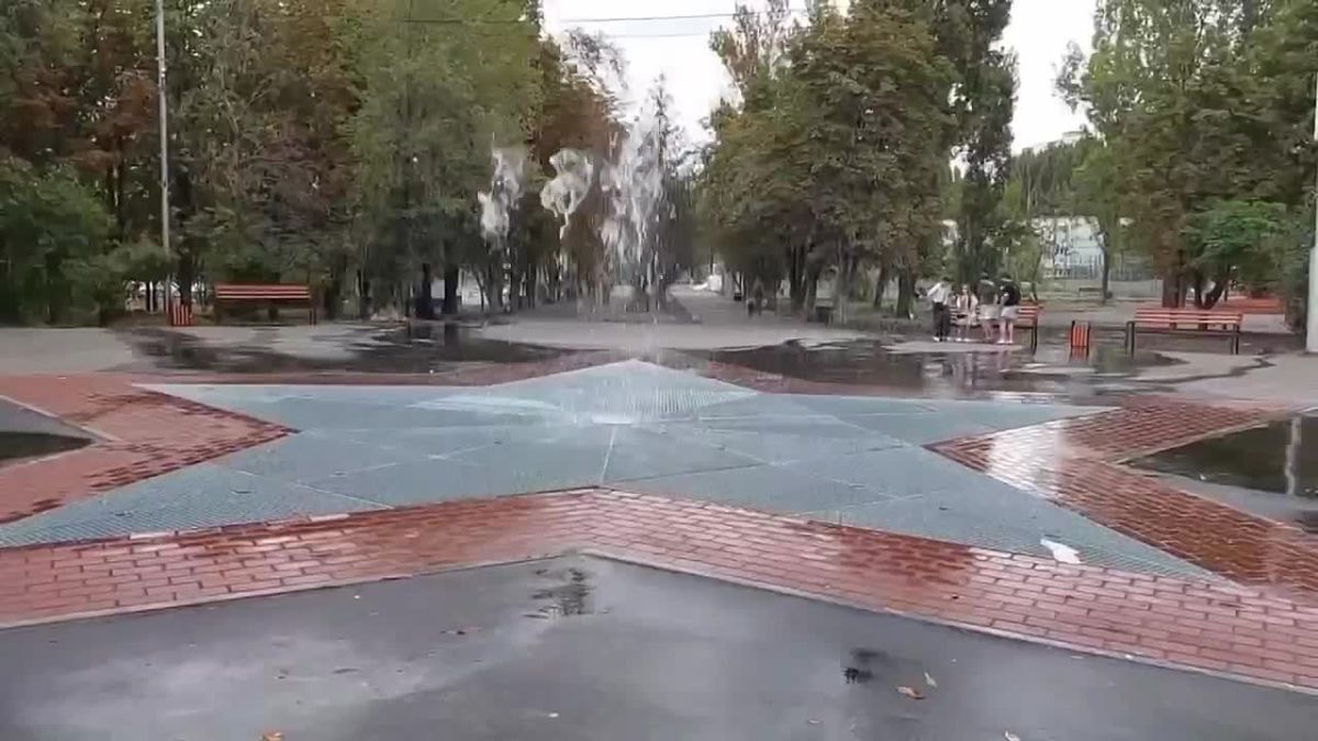 Вандалы повредили фонтан в Саратове