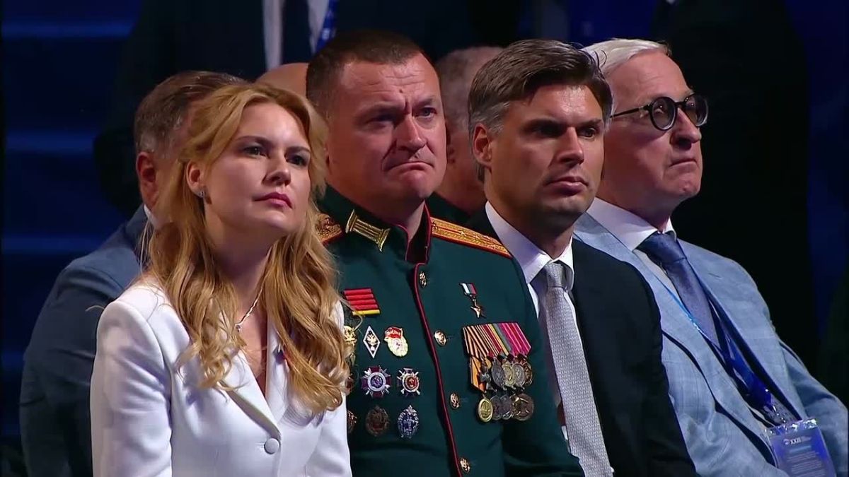 Принял участие во втором этапе съезда партии «Единая Россия»