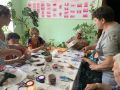 Ершовские пенсионеры превращают бытовые отходы в предметы интерьера