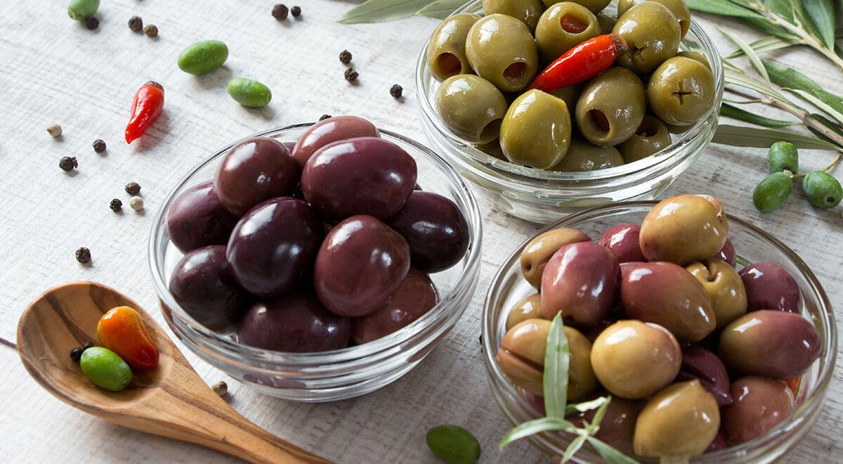 Оливки и маслины: в чем их основное отличие и как выбрать лучшее?