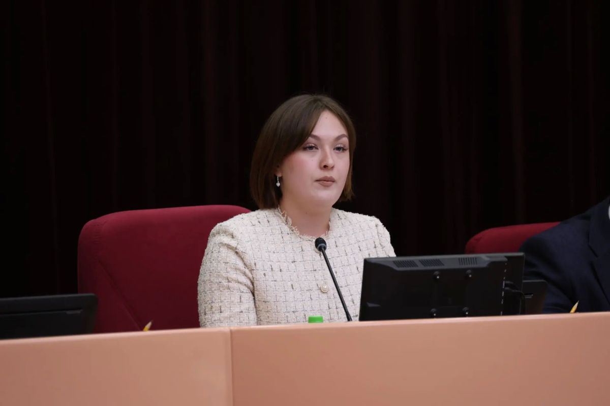 Курсантов военных вузов хотят включать в Молодежный парламент при Саратовской областной Думе Курсантов военных вузов хотят включать в Молодежный парламент при Саратовской областной Думе