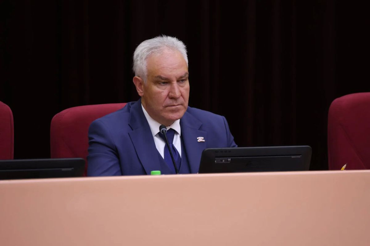 Курсантов военных вузов хотят включать в Молодежный парламент при Саратовской областной Думе Курсантов военных вузов хотят включать в Молодежный парламент при Саратовской областной Думе