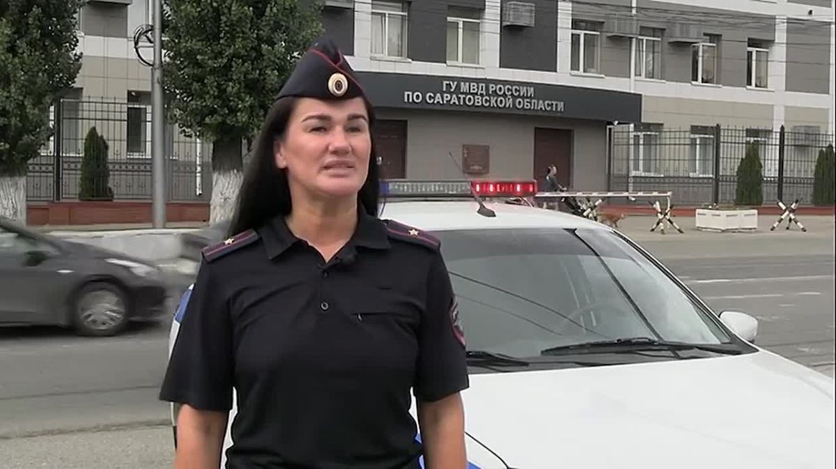Пьяного лихача поймали во дворе без штанов