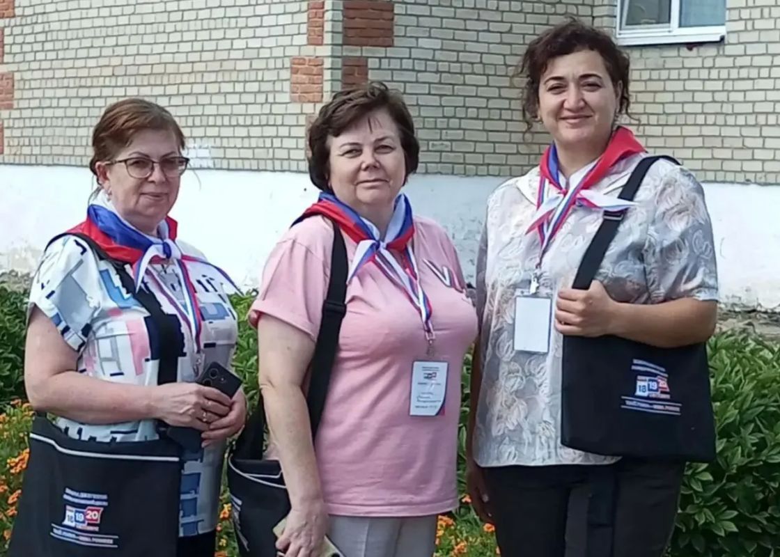 В Энгельсском районе продолжается информирование избирателей о предстоящих выборах депутатов Государственной Думы Федерального Собрания РФ девятого созыва В Энгельсском районе продолжается информирование избирателей о предстоящих выборах депутатов Государственной Думы Федерального Собрания РФ девятого созыва