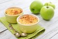 Вкусный завтрак: запечённые яблоки с овсяными хлопьями и корицей на любой случай