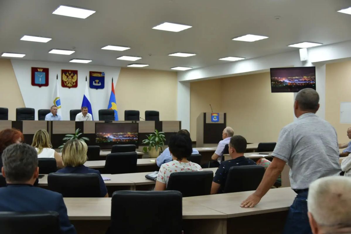 Провели встречу с сельхозтоваропроизводителями Балаковского района Провели встречу с сельхозтоваропроизводителями Балаковского района