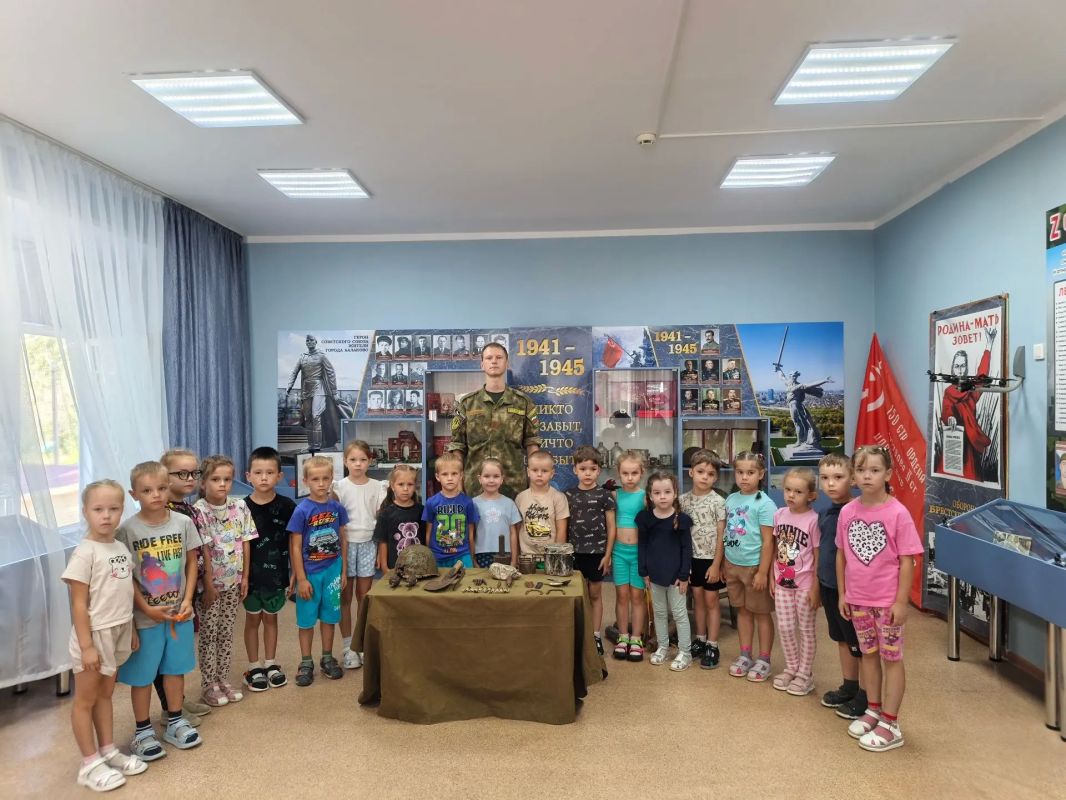 Центр «Набат» провел неделю патриотического воспитания для дошкольников Балаково Центр «Набат» провел неделю патриотического воспитания для дошкольников Балаково