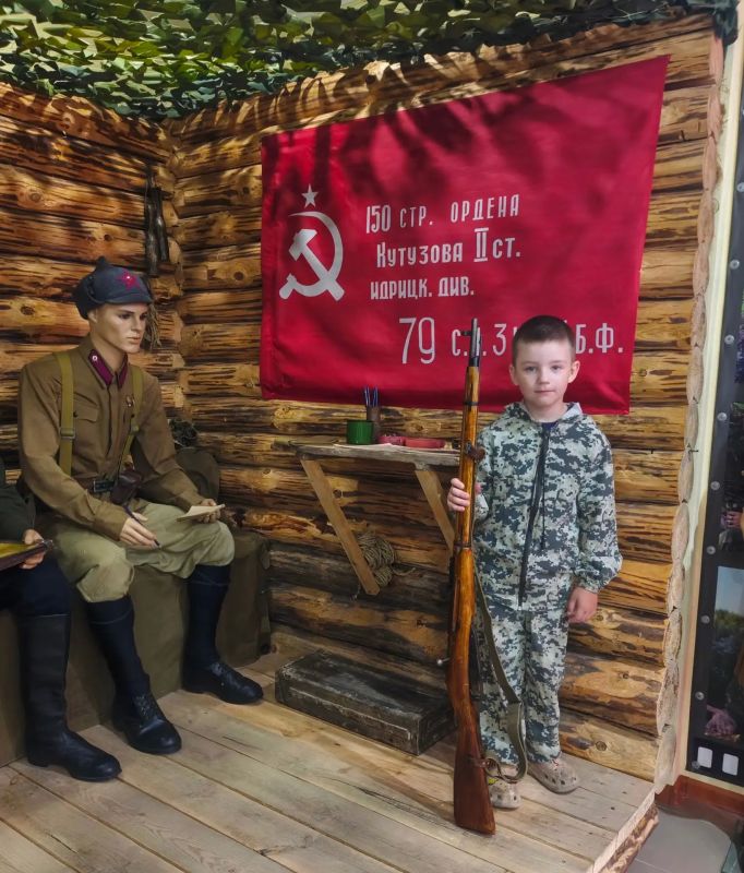 Центр «Набат» провел неделю патриотического воспитания для дошкольников Балаково Центр «Набат» провел неделю патриотического воспитания для дошкольников Балаково