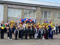 В День знаний министр природных ресурсов и экологии области Константин Доронин посетил курируемый БазарноКарабулакский район, чтобы поздравить школьников села Хватовка с праздником и разделить с ними этот особенный день