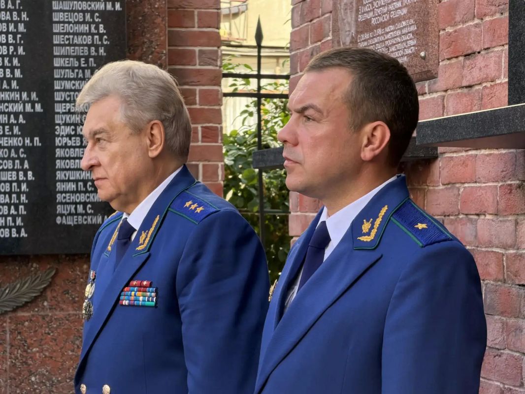 По поручению Генерального прокурора Российской Федерации Александра Гуцана его заместитель Юрий Пономарев принял участие в торжественных мероприятиях, посвященных Дню знаний По поручению Генерального прокурора Российской Федерации Александра Гуцана его заместитель Юрий Пономарев принял участие в торжественных мероприятиях, посвященных Дню знаний