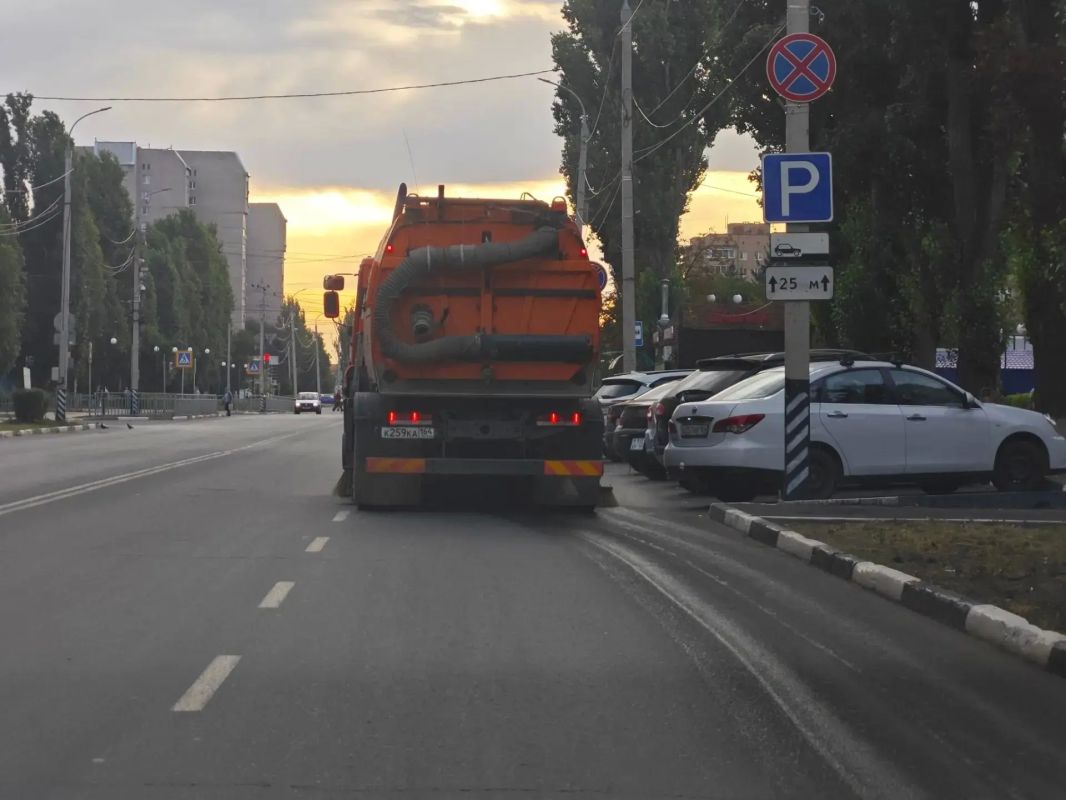 Ежедневные работы по благоустройству и наведению порядка в Балаково Ежедневные работы по благоустройству и наведению порядка в Балаково