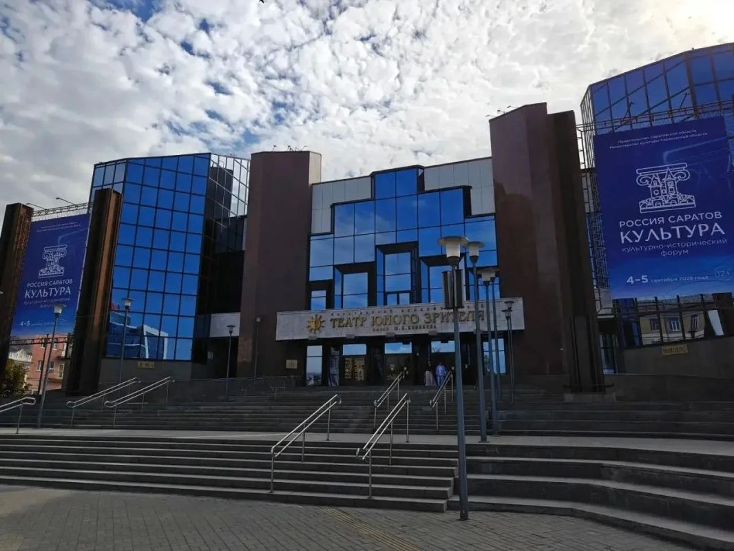 В Саратове торжественно открылся всероссийский культурно-исторический форум «РОССИЯ В Саратове торжественно открылся всероссийский культурно-исторический форум «РОССИЯ