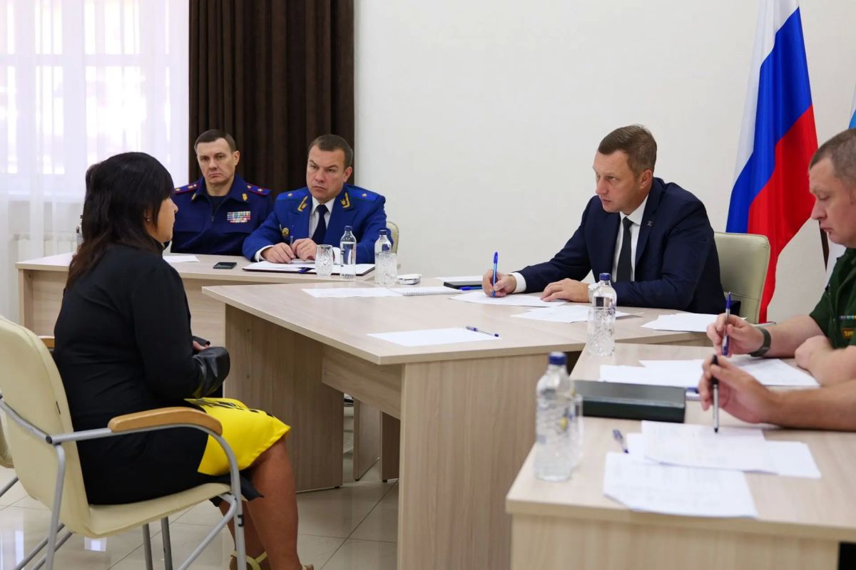 Прокурор Саратовской области Роман Пантелеев принял участие в приеме граждан, проведенном Губернатором региона Прокурор Саратовской области Роман Пантелеев принял участие в приеме граждан, проведенном Губернатором региона