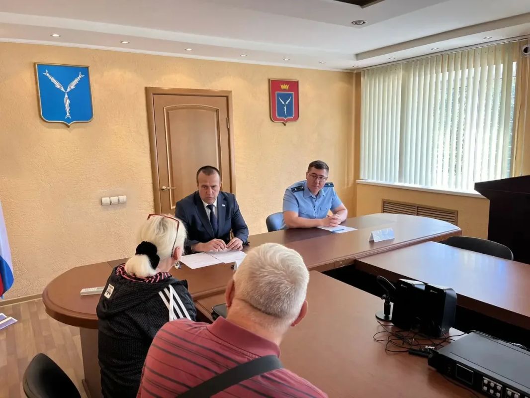 Глава города Саратова Игорь Молчанов провел личный прием участников СВО и членов их семей Глава города Саратова Игорь Молчанов провел личный прием участников СВО и членов их семей