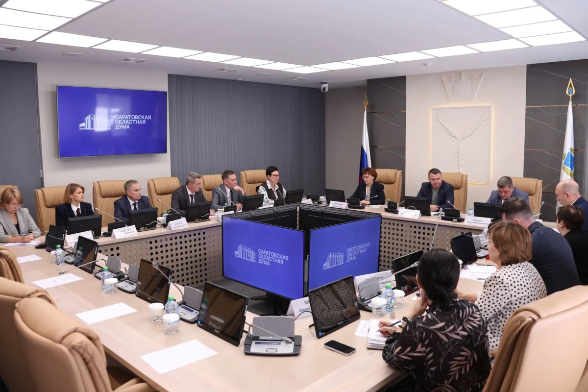 Депутаты призвали ускорить поставку вакцины от гриппа Депутаты призвали ускорить поставку вакцины от гриппа