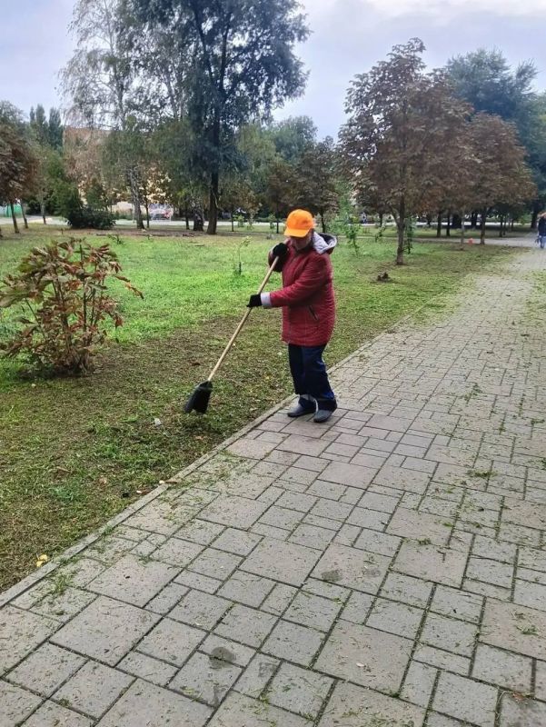 «Комбинат благоустройства» продолжает работы по ликвидации подтоплений и содержанию улиц города «Комбинат благоустройства» продолжает работы по ликвидации подтоплений и содержанию улиц города