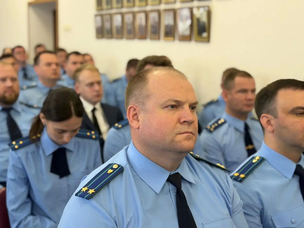 В прокуратуре Саратовской области состоялось заседание коллегии по вопросам участия прокуроров в судебных стадиях уголовного судопроизводства В прокуратуре Саратовской области состоялось заседание коллегии по вопросам участия прокуроров в судебных стадиях уголовного судопроизводства